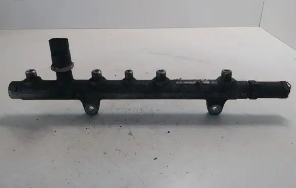 Fuel main line pipe