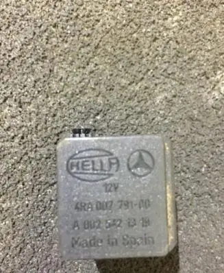 Mercedes-Benz A W168 Other relay 4ra00779100 a0025421319