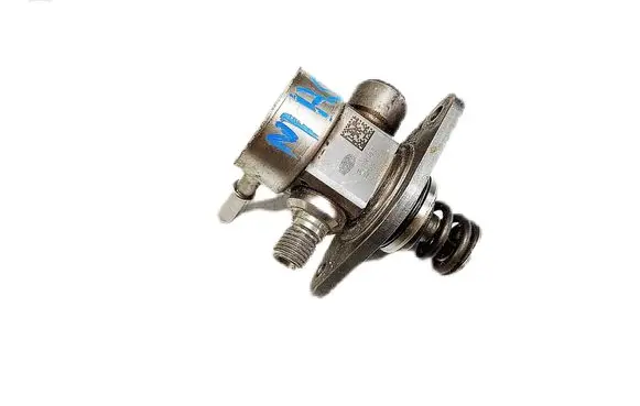 Maserati Ghibli Mechanical fuel pump DR0106146E