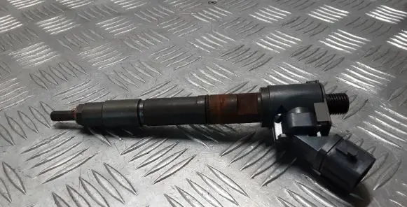 Volvo V40 Fuel injector VEA132370010CAA