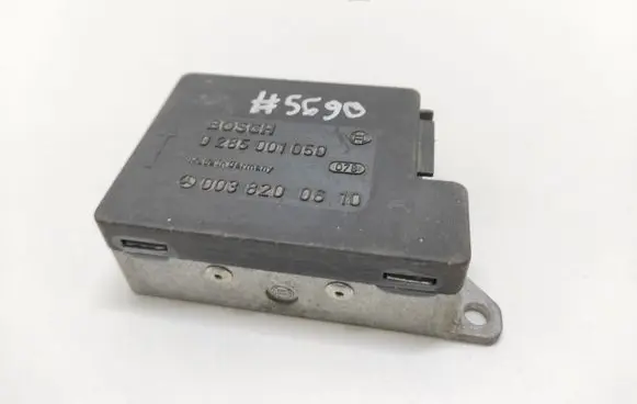 Mercedes-Benz E W124 Airbag control unit/module 0285001050 0038200610