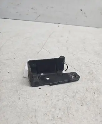 Radiator support slam panel bracket