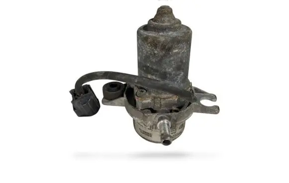 Volvo XC70 Vacuum pump 30645454