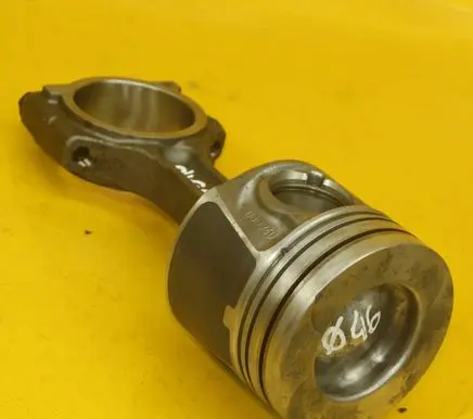 Opel Vivaro Piston with connecting rod 080340