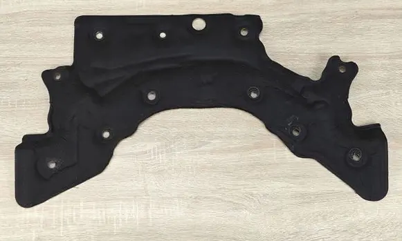 BMW 4 G22 G23 G24 G26 Heat shield in engine bay 430IXA