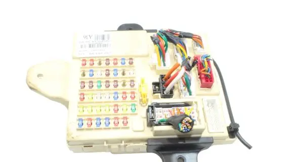 KIA Sorento Fuse box set 954002P934 954002P934XM
