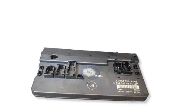 Mercedes-Benz Vito Viano W639 Fuse module 6395450201