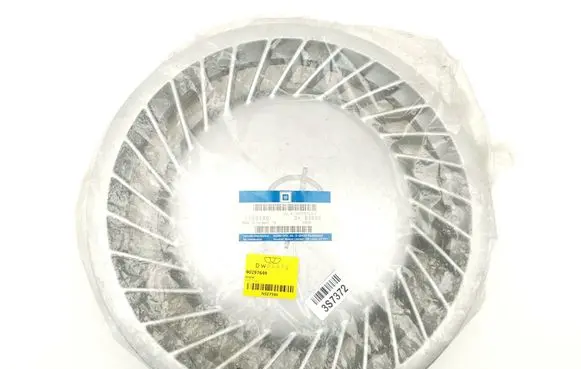 Opel Omega A R12 wheel hub/cap/trim 90297649