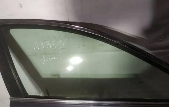 Honda Accord Front door window glass four-door as2