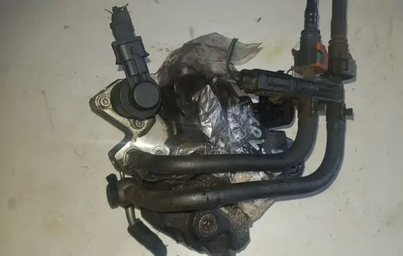 KIA Sportage Fuel injection high pressure pump 0445010121