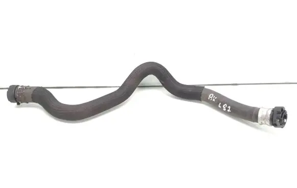 Peugeot 5008 Engine coolant pipe/hose