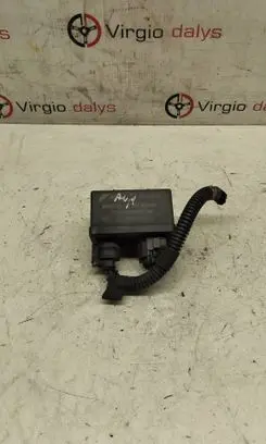 Alfa Romeo Giulietta Glow plug pre-heat relay 55203394 0281003043