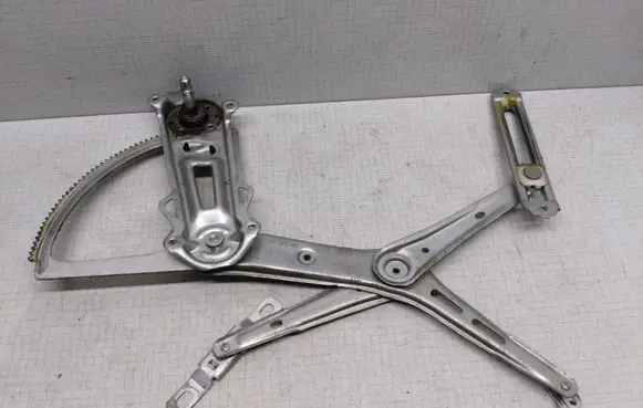 Opel Astra G Front door manual window regulator 90521869