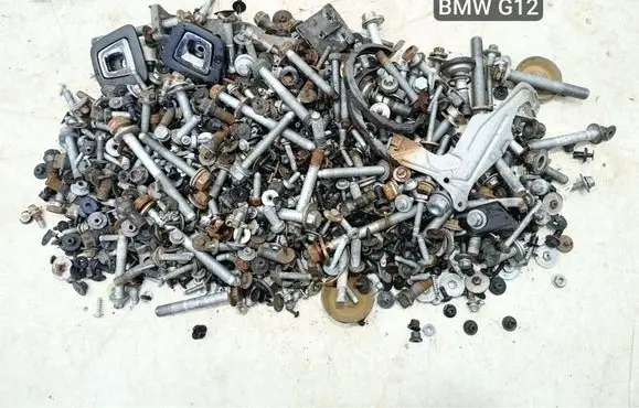 BMW 7 G11 G12 Nuts/bolts 