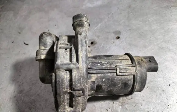 Audi A3 S3 8L Secondary air pump 72185112 078906601D