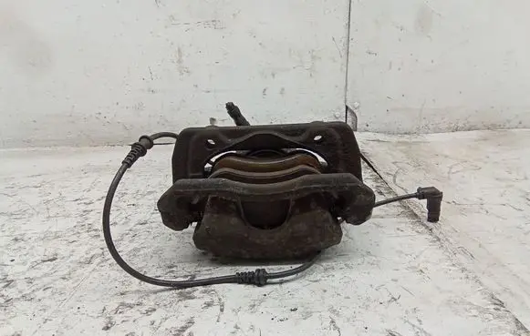 Mercedes-Benz C W204 Front brake caliper
