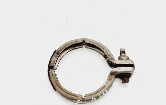 Mercedes-Benz C W204 Muffler pipe connector clamp A2034900641