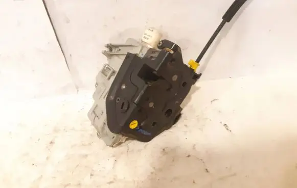 Audi Q5 SQ5 Rear door lock 8K0839015