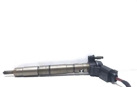 Audi A6 S6 C6 4F Fuel injector