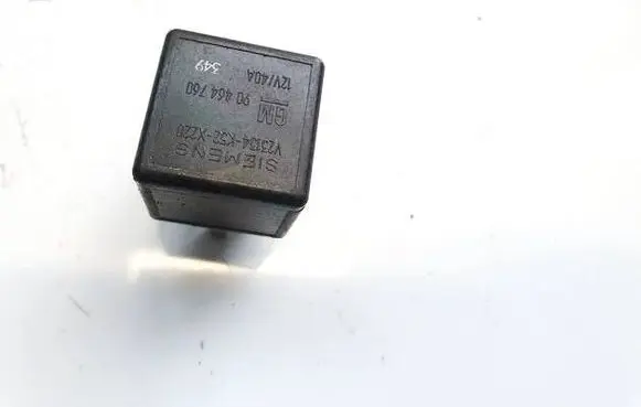 Opel Zafira A Other relay 90464760 V23134-K52-X220