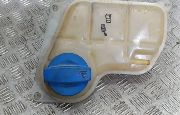 Audi A6 S6 C5 4B Coolant expansion tank/reservoir 4B0121403