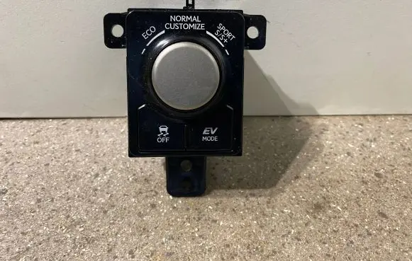 Lexus RX 450H ESP (stability program) switch 75H651 75H322 8183887