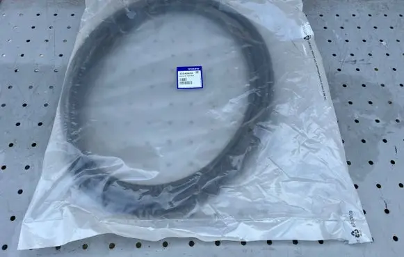 Volvo V60 Front door rubber seal 32342432