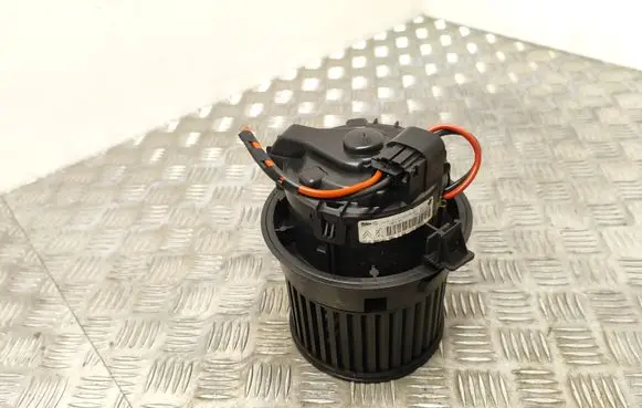 Peugeot 208 Heater fan/blower T1013140A