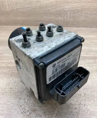 Volkswagen PASSAT B6 ABS Pump 3C0614109A
