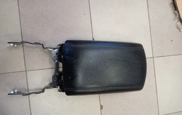 Ford Edge II Armrest EM2BR04604 U24316 V06JA