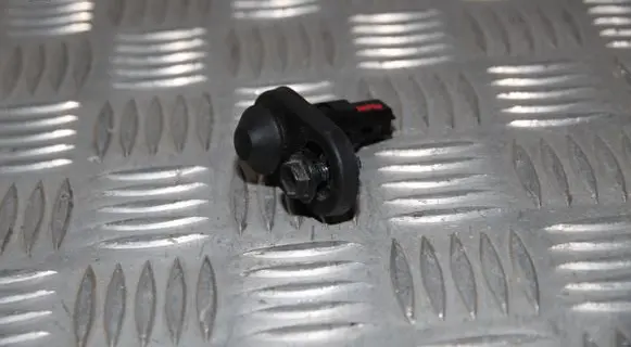Toyota Land Cruiser (J120) Front door sensor 8423160070