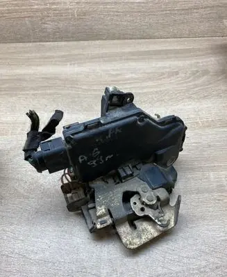 Audi A6 S6 C5 4B Front door lock 4B1837015B LEFTSIDE