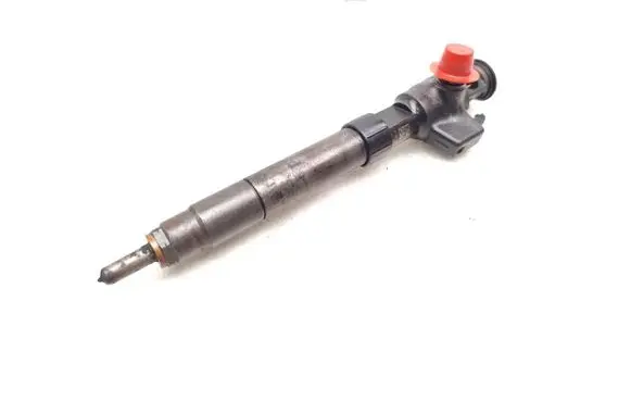 Ford Mondeo MK V Fuel injector 28602948 9674984080
