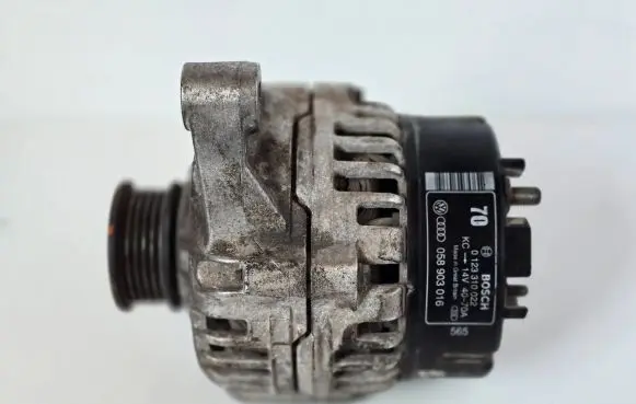 Audi A4 S4 B5 8D Generator/alternator 058903016 0123310022