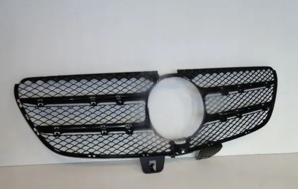 Mercedes-Benz V Class W447 Front bumper upper radiator grill a4478881700
