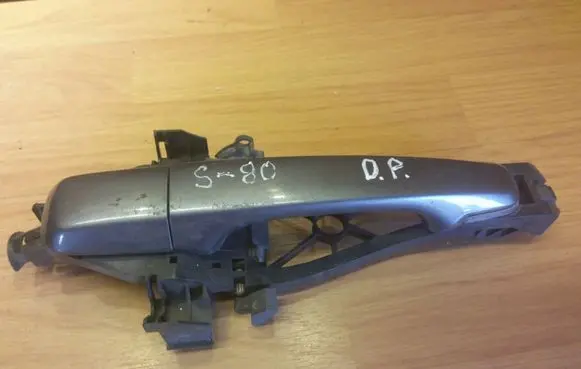 Volvo S80 Front door exterior handle RH30784202