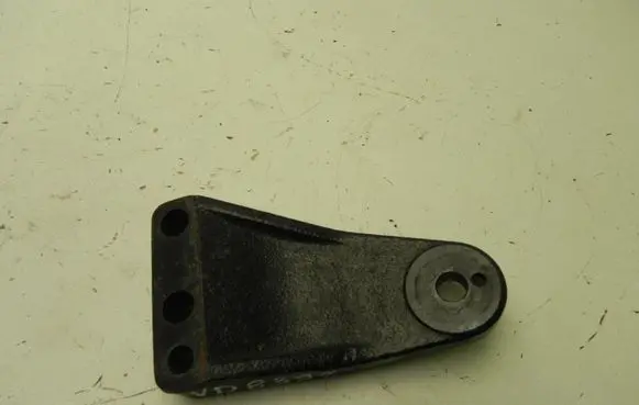 Hyundai i20 (PB PBT) Engine mounting bracket BK2EEP VD8394