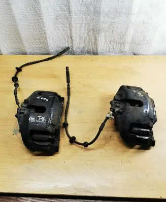 BMW 6 F12 F13 Front brake caliper 6035