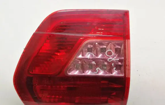 Citroen C5 Tailgate rear/tail lights 9681074380