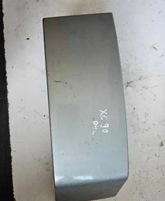 Volvo XC90 Rear/tail light trim molding 8620820