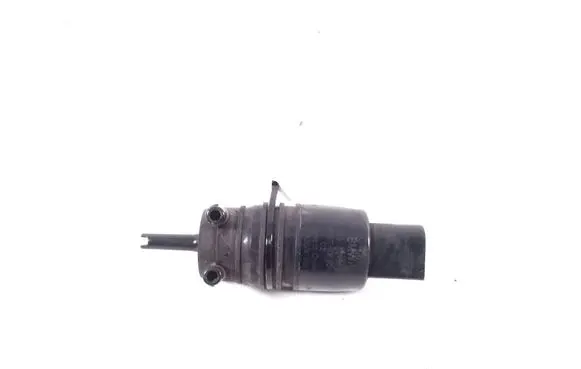 BMW 2 F46 Windscreen/windshield washer pump 7388349