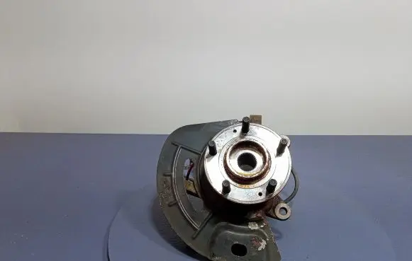 Hyundai i40 Front wheel hub spindle knuckle