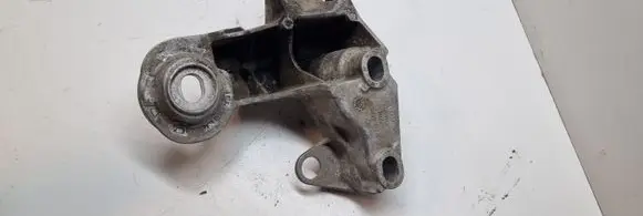 Audi A4 S4 B7 8E 8H Engine mounting bracket 8E0199352N