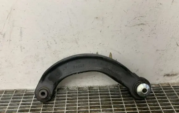 Ford Mustang VI Rear upper control arm/wishbone