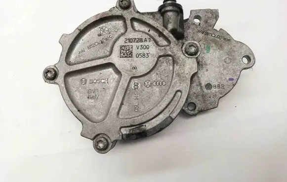 Audi Q5 SQ5 Vacuum pump 05L145100