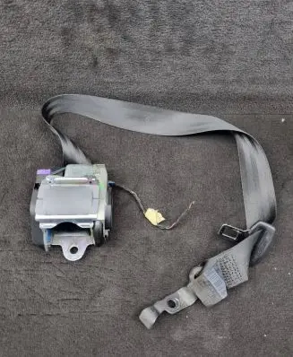 Audi A8 S8 D3 4E Rear seatbelt 4E0857806B 4E0857806BV04