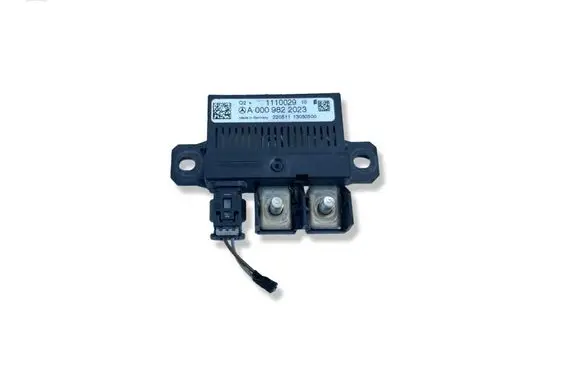 Mercedes-Benz C W204 Battery control module A0009822023