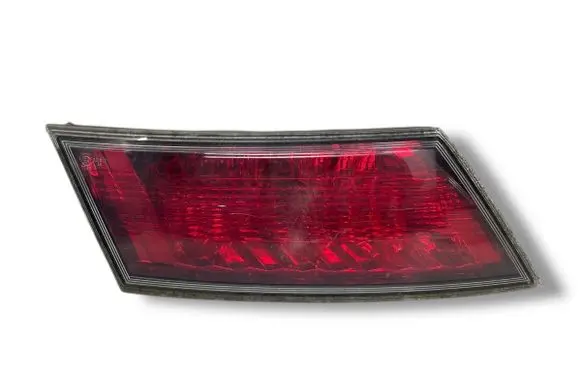 Tailgate rear/tail lights