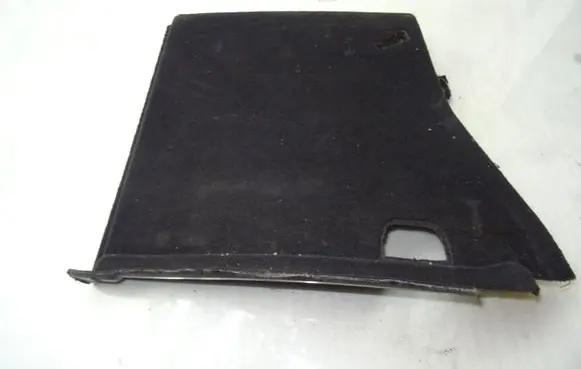 Trunk/boot lower side trim panel