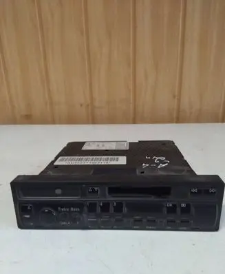 Audi A4 S4 B5 8D Radio/CD/DVD/GPS head unit 3T1863419 91826881 4D0035186